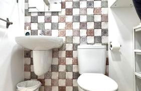 Soho Boho Apartments - with sunny rooftop terrace and fiber optic internet - Photo 17