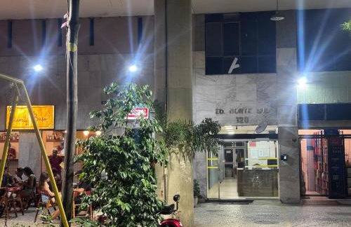 Apartamento a Passos do Metrô da Glória! Silêncio e Portaria 24h - Foto 8