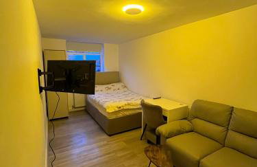 Private Studio by Wembley - Photo 8