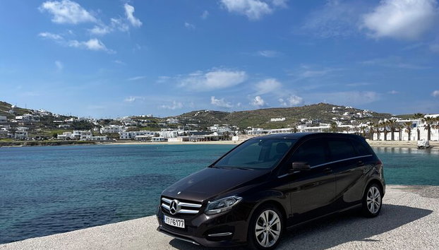 Trasferimenti VIP sull'isola di Mykonos: trasporto privato 24 ore su 24, 7 giorni su 7, solo andata - Foto 2