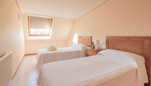 Primera Linea de Playa Samil Costa con Garaje Incluido - Foto 2