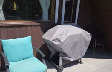 Woodland Park Scandi Cabin, Mtn Views & Hot Tub - Foto 37