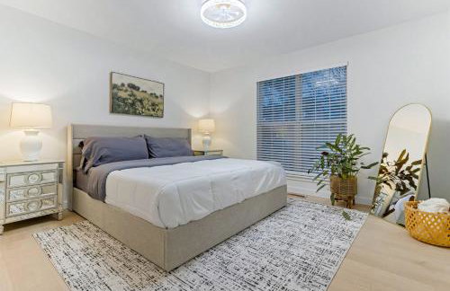 Sleeps 12 | 2 Kings w/ Ping-Pong, Gym, Arcade, BBQ - Foto 17