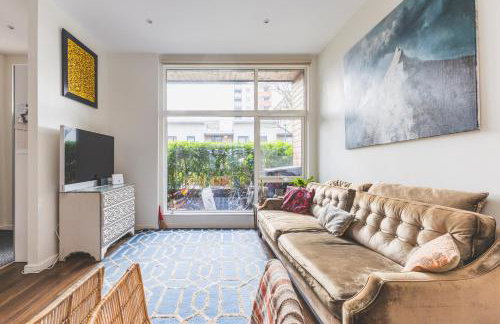 Stylish 4BDR Home Near South Acton With Parking - Photo 12