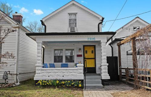 Cozy Downtown Stay w Private Backyard & Parking - Foto 55