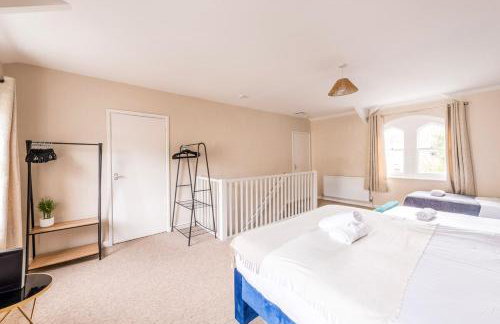 Newly Renovated Coach House by Prescott Apartments - Foto 17