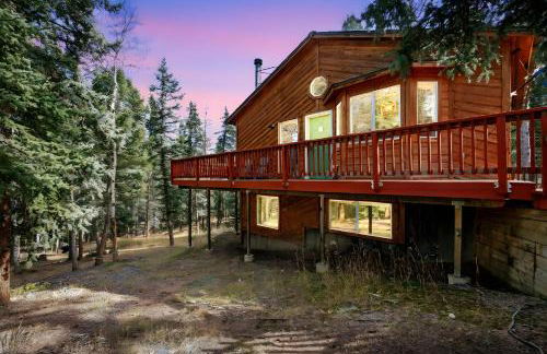 Deer-Friendly Cabin with Mountain Views and Fire Pit - Foto 7