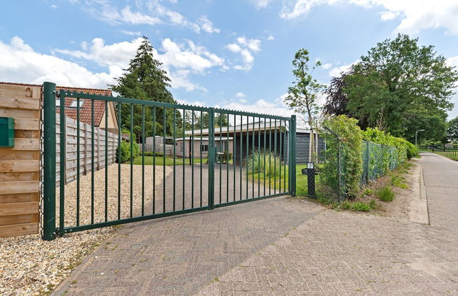 Holiday Home in Putten Near Veluwe Park - Photo 2