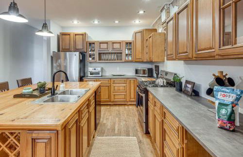 Private Hot Tub, Steps to Main St Saluda Retreat - Foto 15