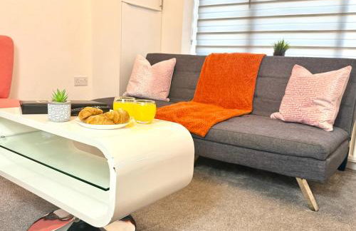 Walnut Flats-F5, Stylish 1-Bedroom - Parking, Netflix, WIFI - Close to Oxford, Bicester & Blenheim Palace - Photo 26