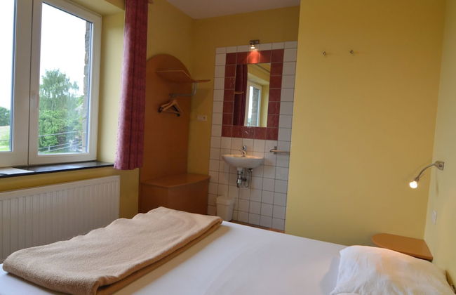 Grand Villa With Bubble Bath - Photo 18