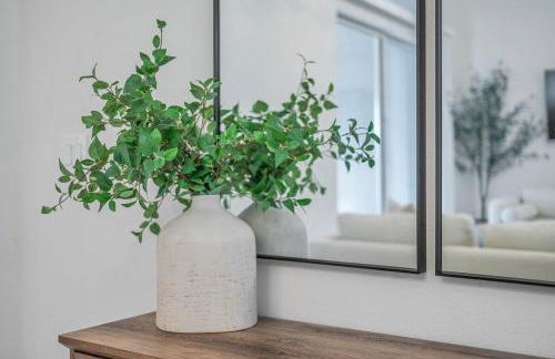 Large 5 bd home close to Beaches - Photo 27