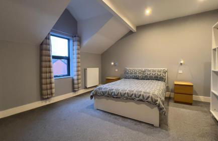 1 bed Apt close to Leeds Arena Sleeps up to 4 people F6 - Photo 17