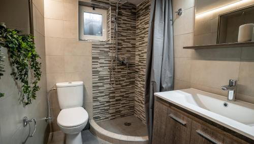 Sea & Mountain - Mani Serenity Retreat - Foto 5, Shower