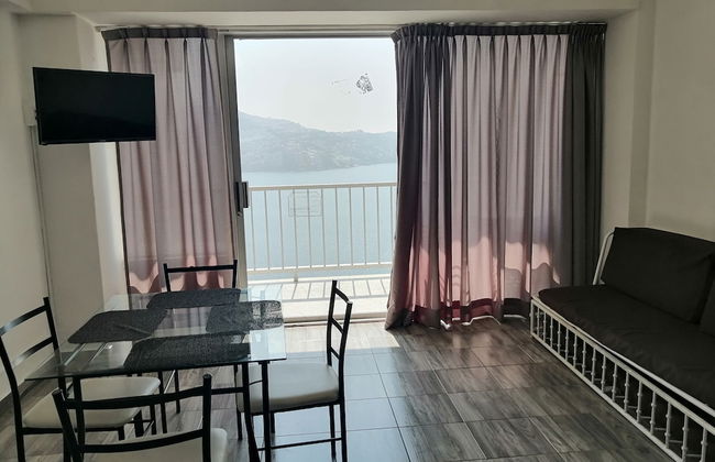 Beautiful Twin Towers Suite With Balcony and Stunning sea View - Foto 13