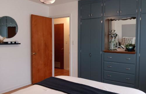 Mid Century Style Cottage Near Historic Downtown - Foto 5