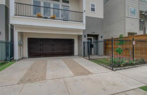 3bd-Rooftop Movie Theater-BBQ-Retro Music Theme-Downtown 8mins - Photo 49