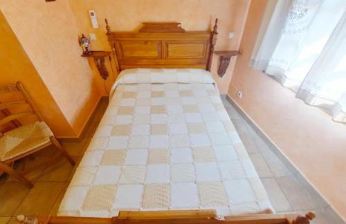 GREDOS RURALRUT cerca del CASTAÑAR de El Tiemblo, Reserva Natural VALLE DE IRUELAS, alojamiento acogedor con cabina hidromasaje, chimenea eléctrica, calefacción, wifi, cocina - Photo 41