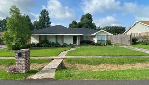 Pool House - Photo 5