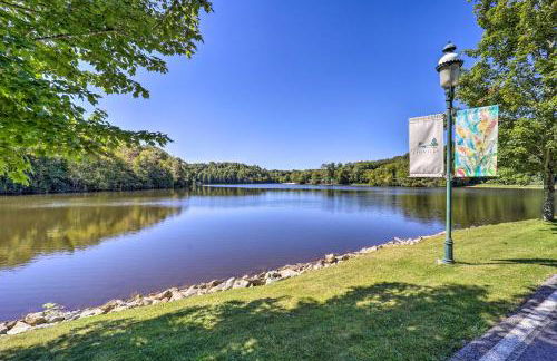 On-Site Lake and Pool Access Cabin in Newland! - Foto 27