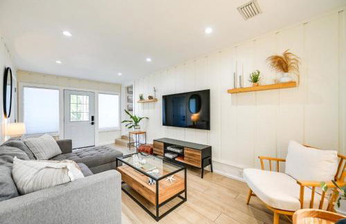 Modern Naples Duplex Home about 6 Mi to Beach! - Foto 5