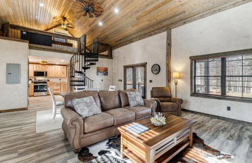 Serene Couples Getaway with Mtn Views in Bedford! - Foto 7