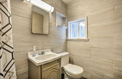 Remote Michigan Retreat on 10 Acres with Grill! - Foto 15