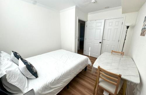 Entire 4 bedroom familyfriendly basement apartment, MetroWalk - Foto 39