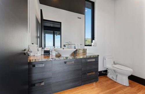 Secluded Dream Home with Hot Tub and Full Gym on 20 Acres - Foto 27