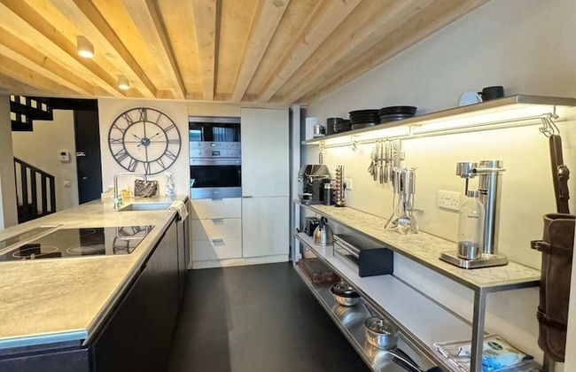 Industrial-chic 1BD Loft by the River Fulham! - Foto 6