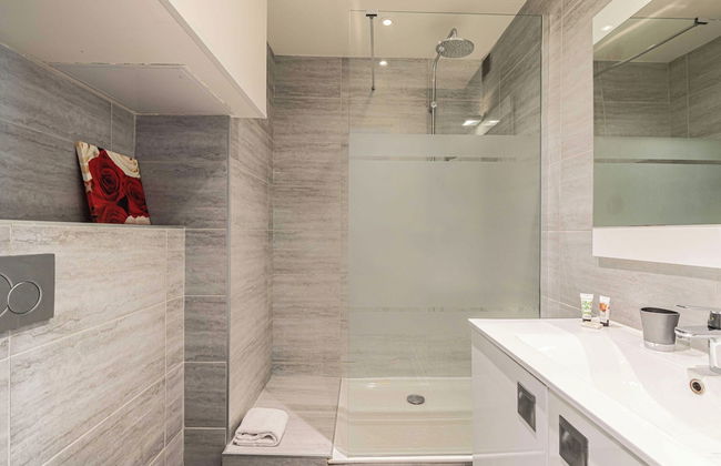 Nice Apartment With Balcony - Center Cannes 1br/4p - Foto 11