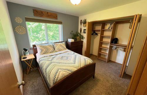 Cozy Palmer Retreat with Steam Sauna and Playground - Foto 20