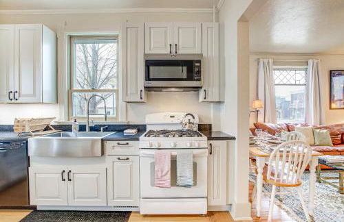 Lovely Elkhart Lake Apartment - Walk to Town! - Foto 11