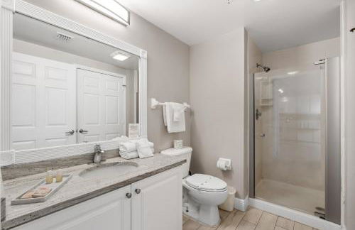 Seventh Floor Serenity, Updated 3BR with OceanFront Private Balcony at The Wyndham Ocean Walk Resort - Foto 50