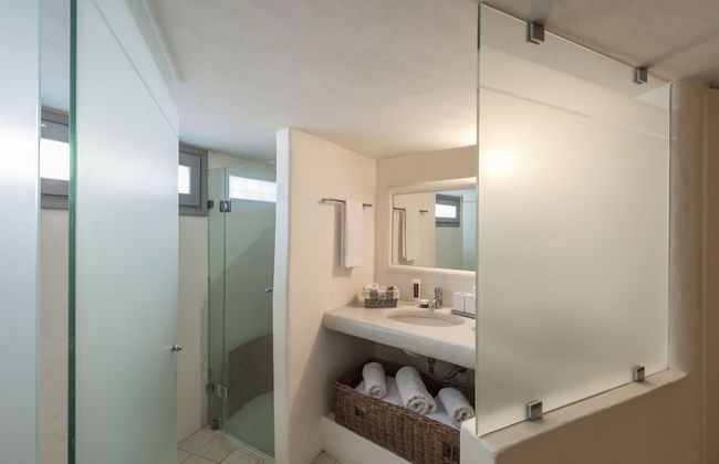 Traditional Stone House in Kostos - Photo 10