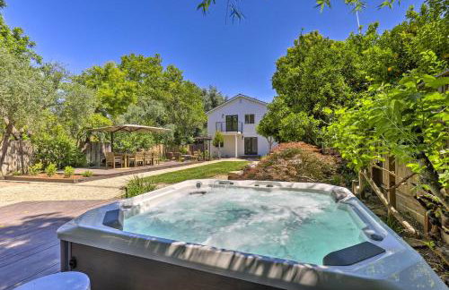 Luxe Wine Country Getaway with Vineyard Views - Foto 34