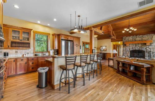 Steelhead Chalet 23 - Tamarack Resort - Deck - Garage - WiFi - Hot tub - Foto 10