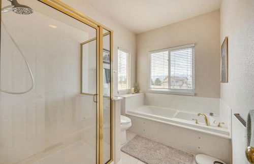 Large Colorado Springs Home with View of Pikes Peak! - Foto 17