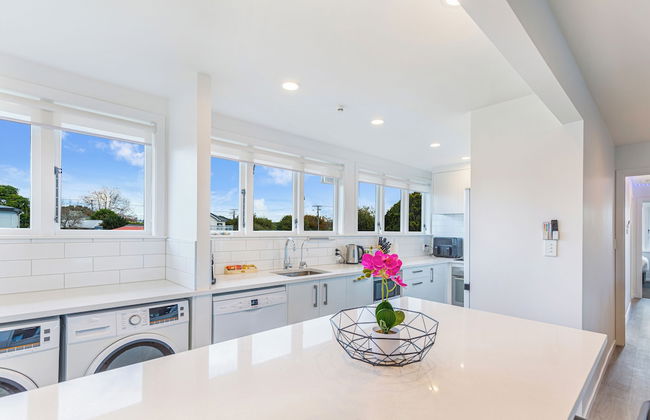 Ellerslie 3BR House | Fresh Reno | Zodiak Stays - Foto 16