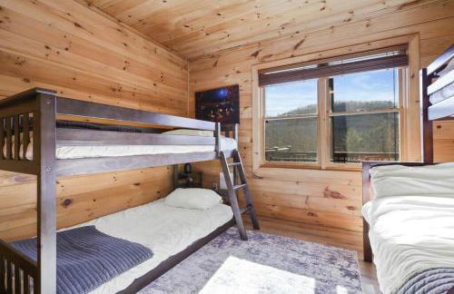 The Remedy at Blue Ridge - mountain view cabin with hot tub and two fire pits - Foto 47