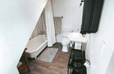 Charming Mtn Stay Views, Hot Tub, Prime Location - Foto 6