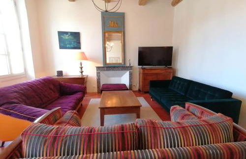 Croassecorbeau Maison de Famille au pied du Ventoux - Foto 1