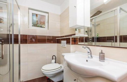 2 Bedroom Awesome Home In Opatija - Foto 33