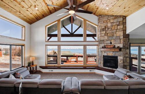 Country Bear Cabin at Bear Lake - Photo 1