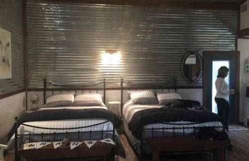 Secluded Group Cabin on Fun Ranch near Gonzales, Texas - Foto 3