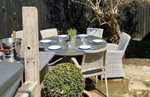 Beautiful 3 bed cottage in Lymington. Perfectly located for Coast and New Forest - Foto 19