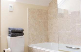 1 Bed Loft - Sleeps 2 - Parking - Wifi - Foto 13