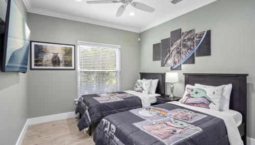 Brand NEW Modern Luxury wPrivate Pool Hot Tub BBQ Home Cinema 2 Miles to Disney - Foto 4