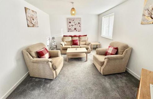 Spacious New 5 Bedroom Home in Swindon - Foto 14
