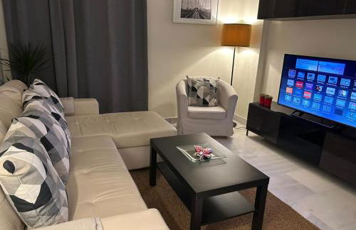 Apartamento Fibes-Congresos Parking Gratis - Foto 8